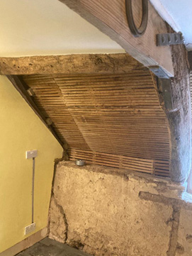 Traditional Lime Mortar showing ceiling